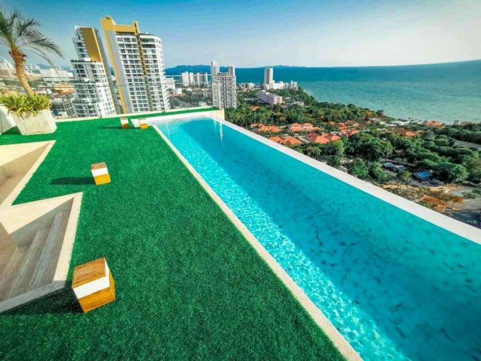 Andromeda Condo By Feng Pattaya Extérieur photo