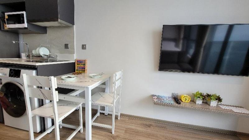 Andromeda Condo By Feng Pattaya Chambre photo